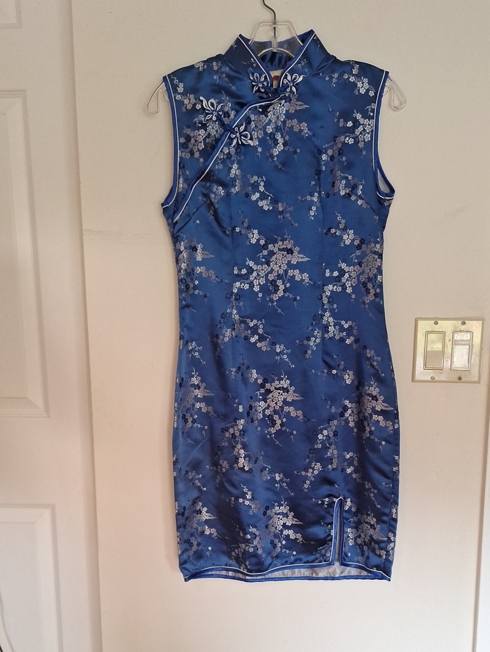 Blue Floral Satin Cheongsam Dress CHINESE SLEEVELESS XS TO Knee